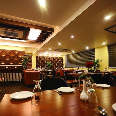 Hotel Tulsi Casa Bhopal Exterior foto